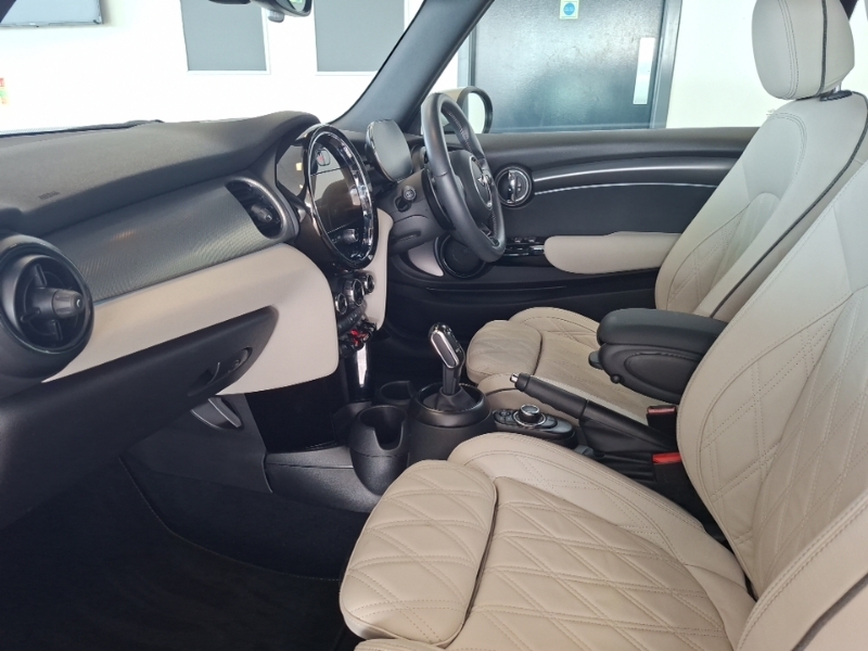 Mini Convertible 2.0 Cooper S Exclusive Black #5