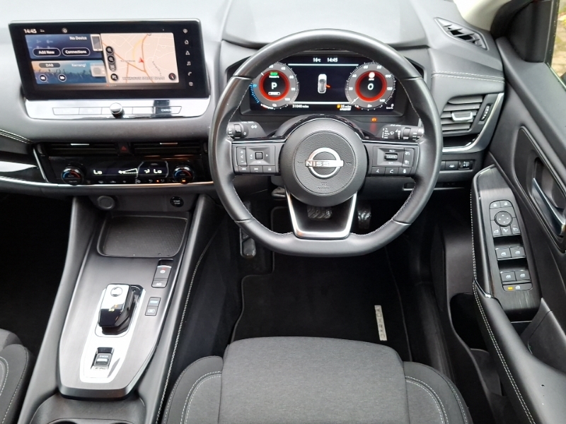 Nissan Qashqai E-power Acenta Premium White #8