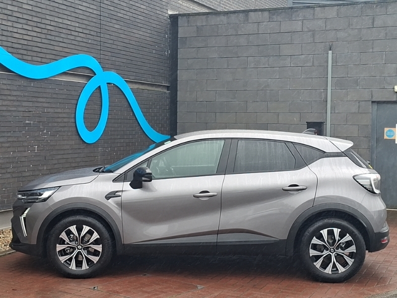 Renault Captur 1.8 E-tech Full Hybrid 160 Evolution Grey #4