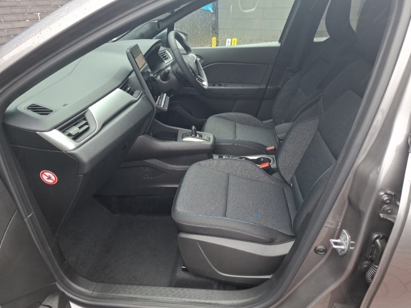 Renault Captur 1.8 E-tech Full Hybrid 160 Evolution Grey #5