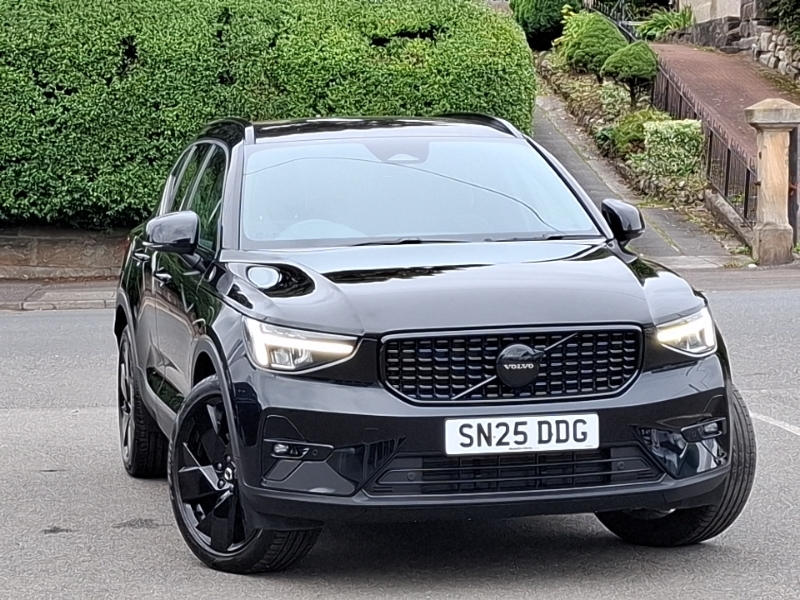 Volvo XC40 2.0 B3p Plus Black Edition Black