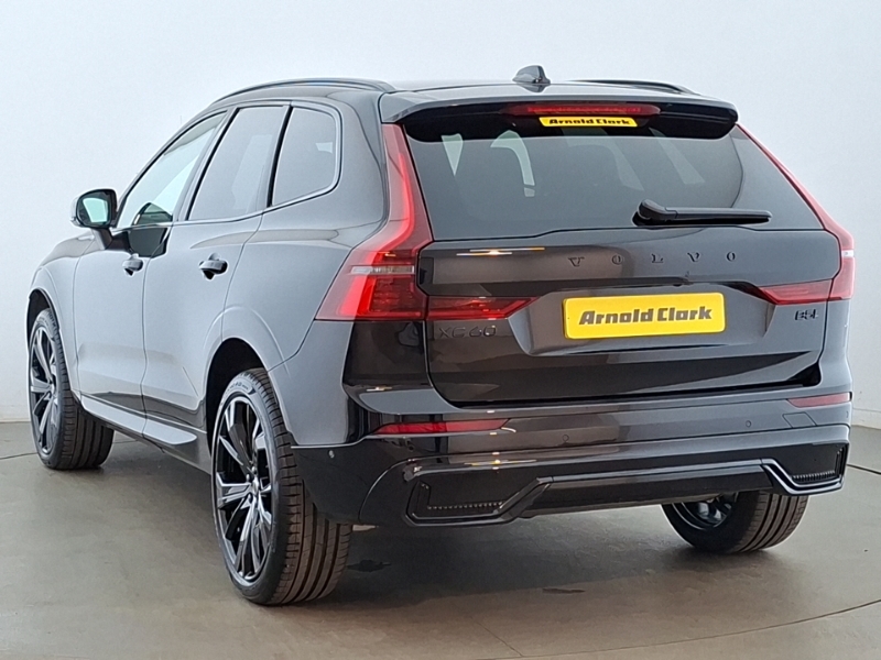 Volvo XC60 2.0 B5p Plus Black Edition Awd Geartronic Black #2