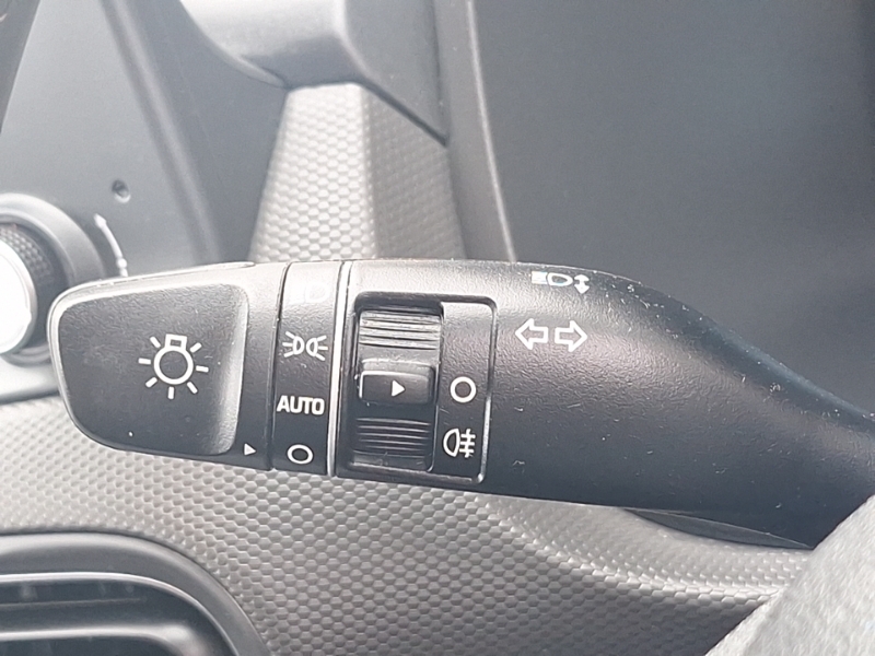 Hyundai Kona Premium Red #14