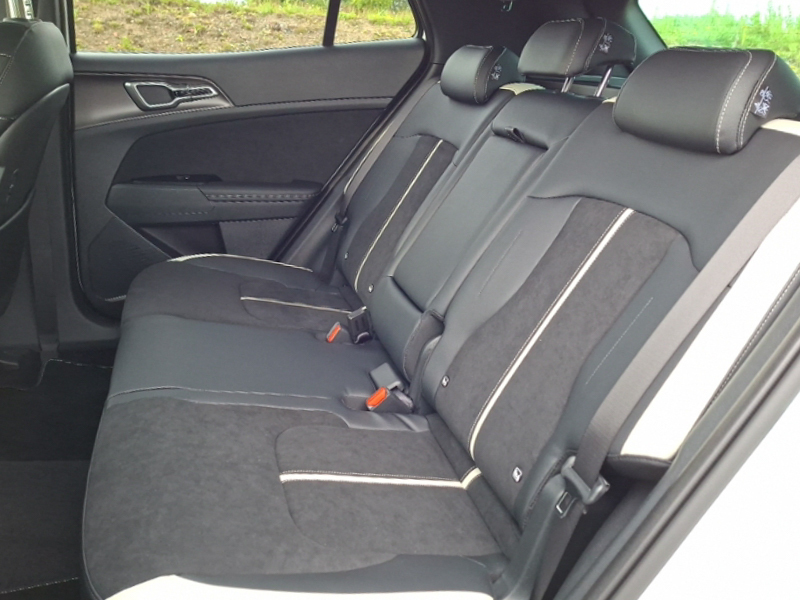 Kia Sportage 1.6T Gdi Hev Gt-line White #6