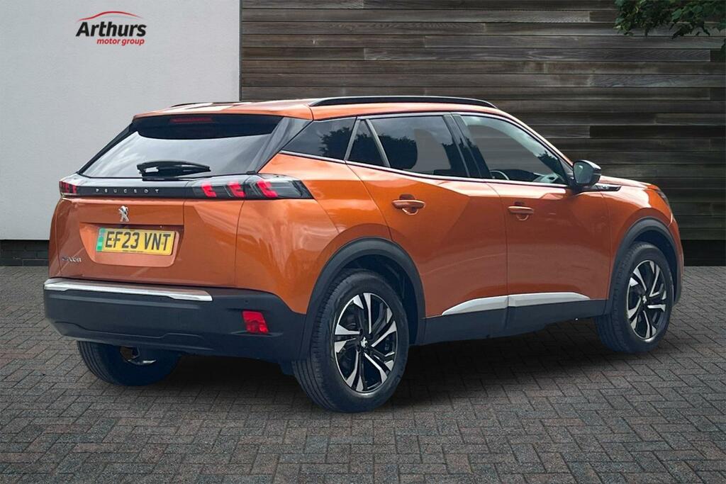 Peugeot e-2008 100Kw Allure Premium 50Kwh Orange #3