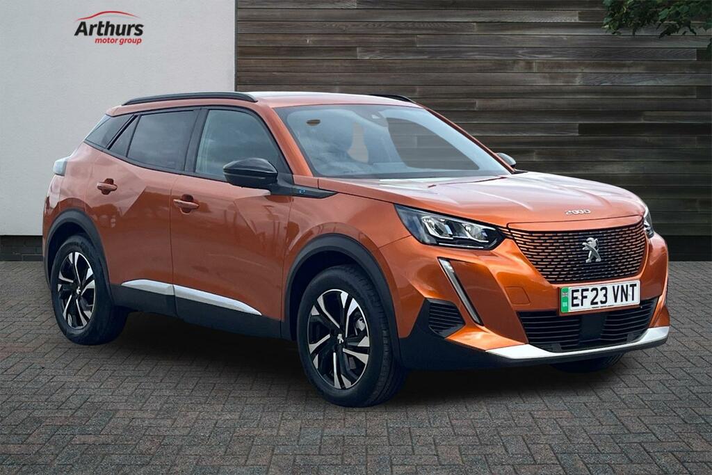 Peugeot e-2008 100Kw Allure Premium 50Kwh Orange