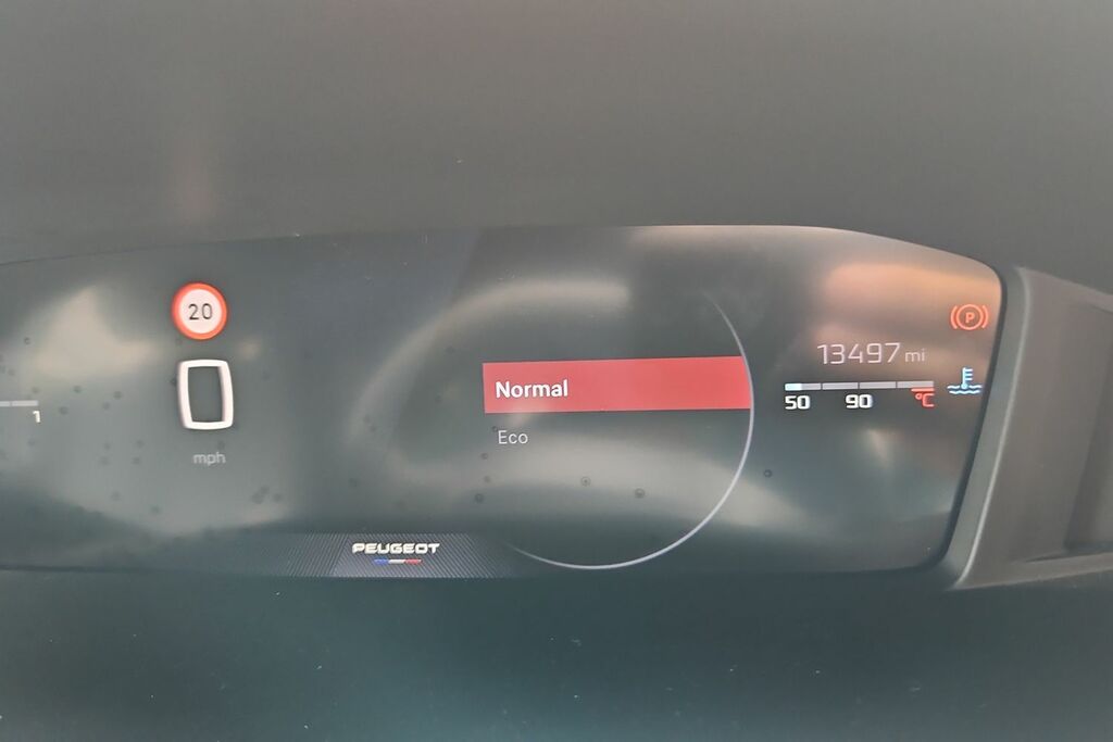 Peugeot 2008 2008 Active Puretech Ss Black #45
