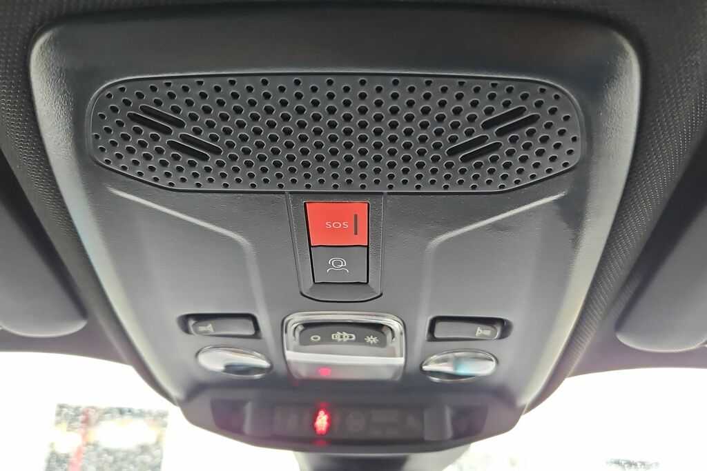 Peugeot 2008 2008 Active Puretech Ss Black #29