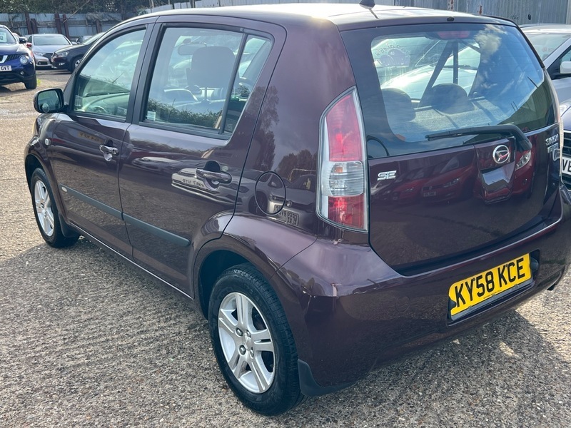 Daihatsu Sirion Se Red #5
