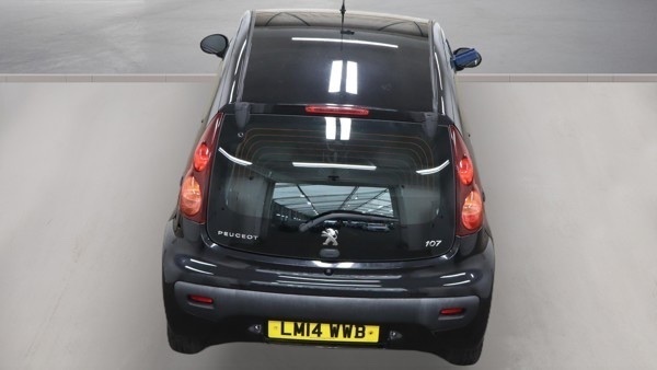Peugeot 107 Active Red #9