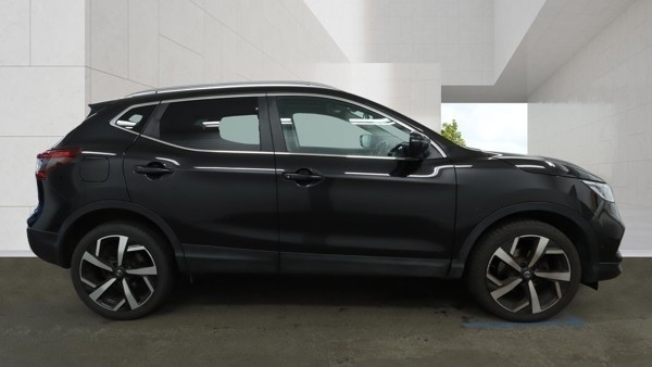 Nissan Qashqai Hatchback Blue #3