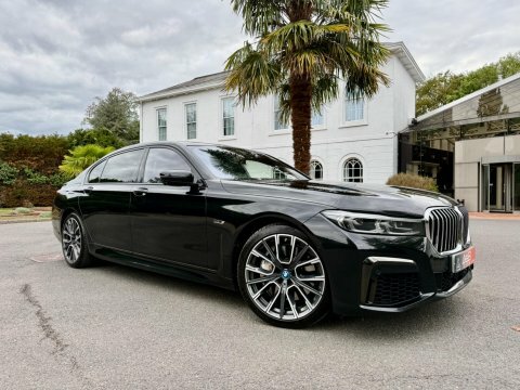 BMW 7 Series 3.0 745Le 12Kwh Black