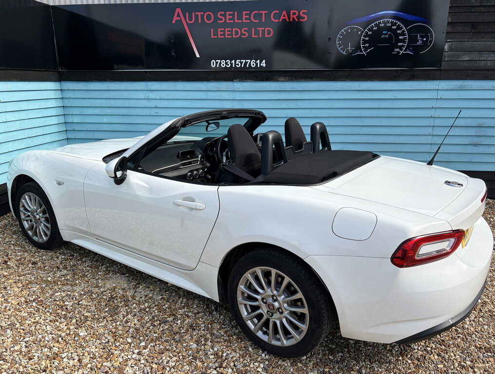 Fiat 124 Spider Lusso Plus Grey #19