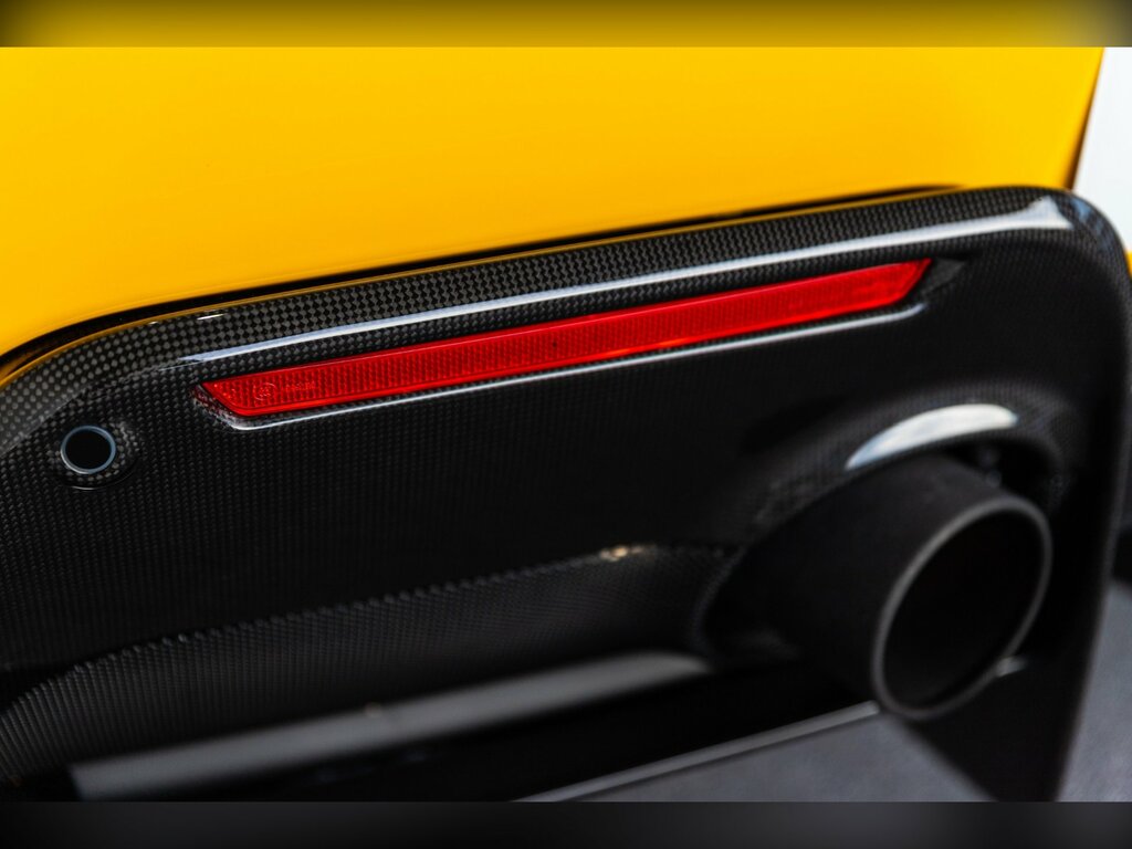 Ferrari 488 488 Spider S-a Red #15