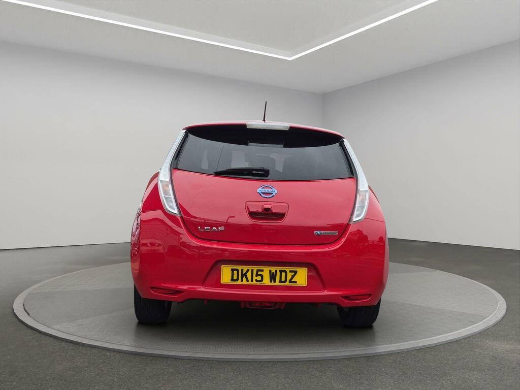Nissan Leaf Hatchback Red #6