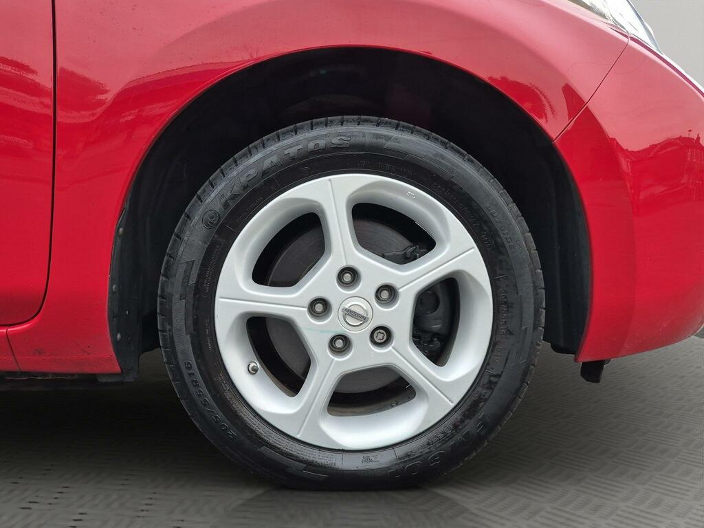Nissan Leaf Tekna Red #34