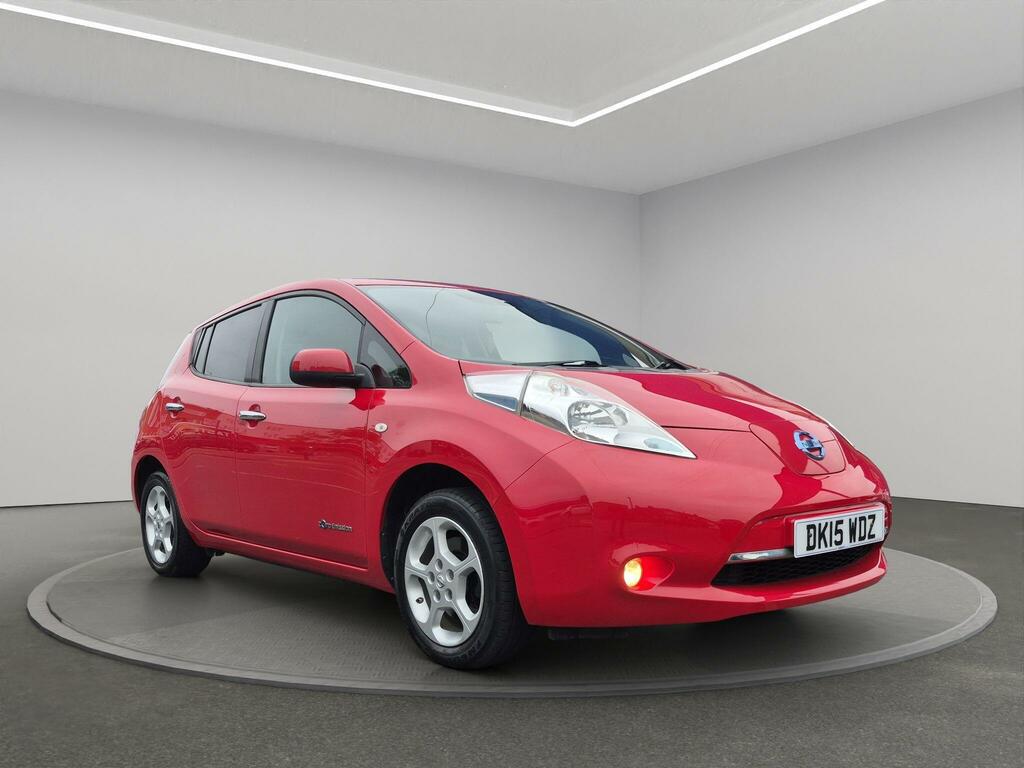 Nissan Leaf Hatchback Red