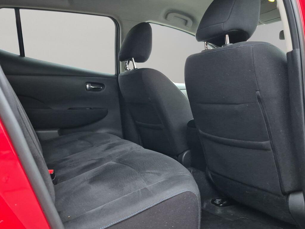 Nissan Leaf Tekna Red #22