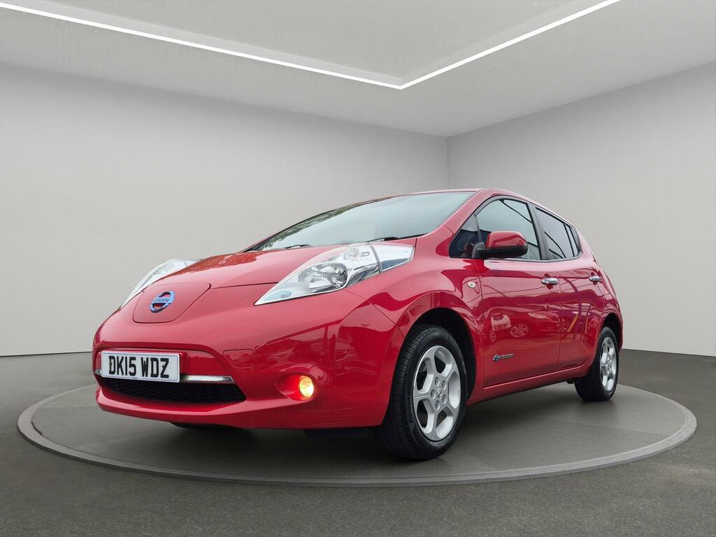 Nissan Leaf Hatchback Red #3