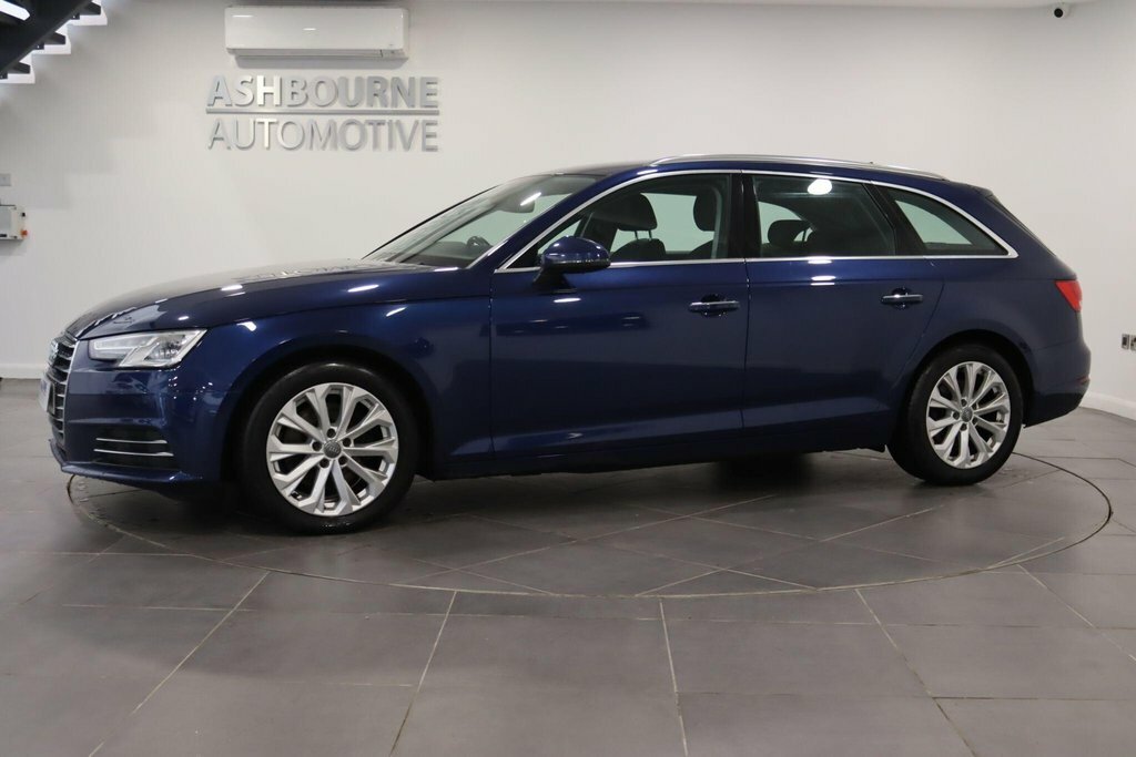 Audi A4 Avant Sport Black #54