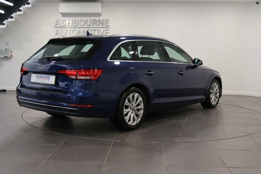 Audi A4 Avant Sport Black #23