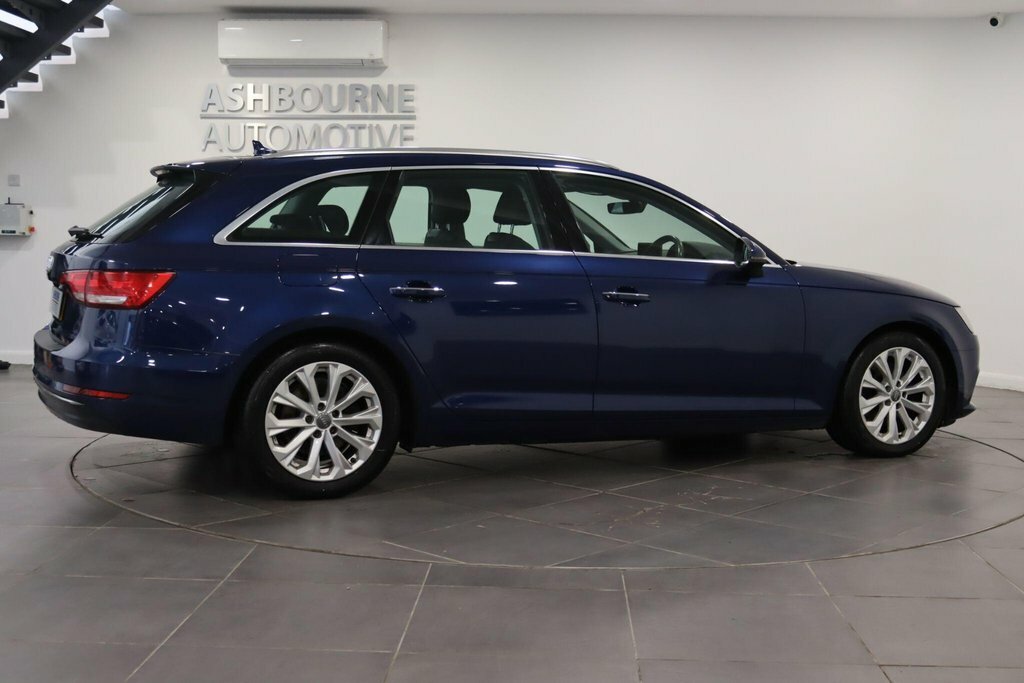 Audi A4 Avant Sport Black #17