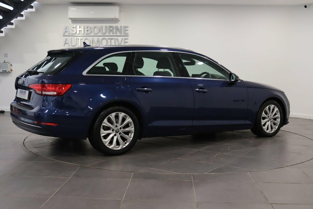 Audi A4 Avant Sport Black #19