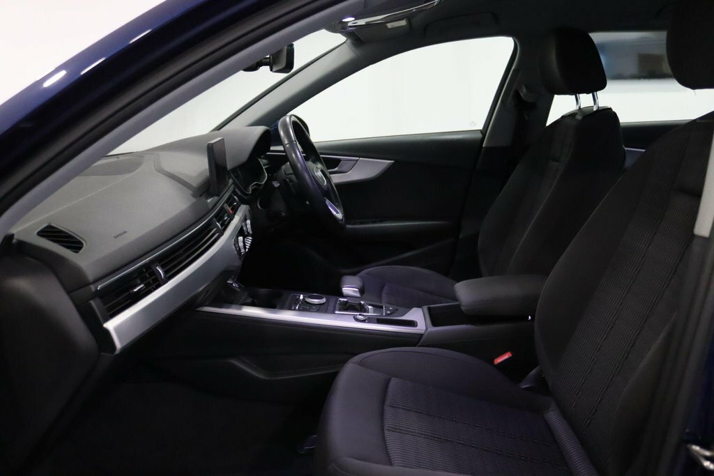 Audi A4 Avant Sport Black #79