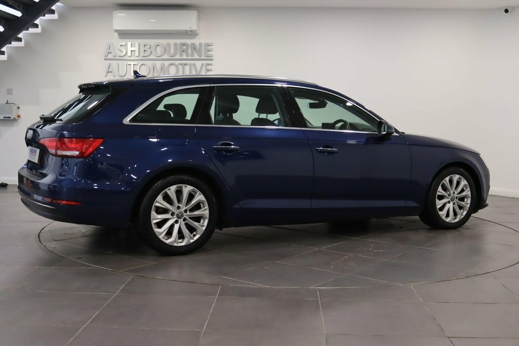 Audi A4 Avant Sport Black #18