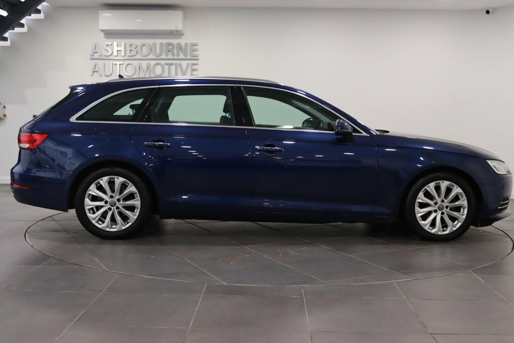 Audi A4 Avant Sport Black #13