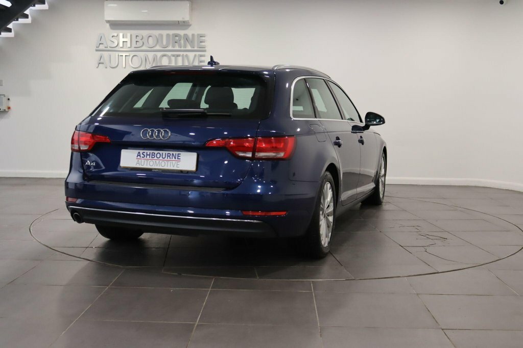Audi A4 Avant Sport Black #27