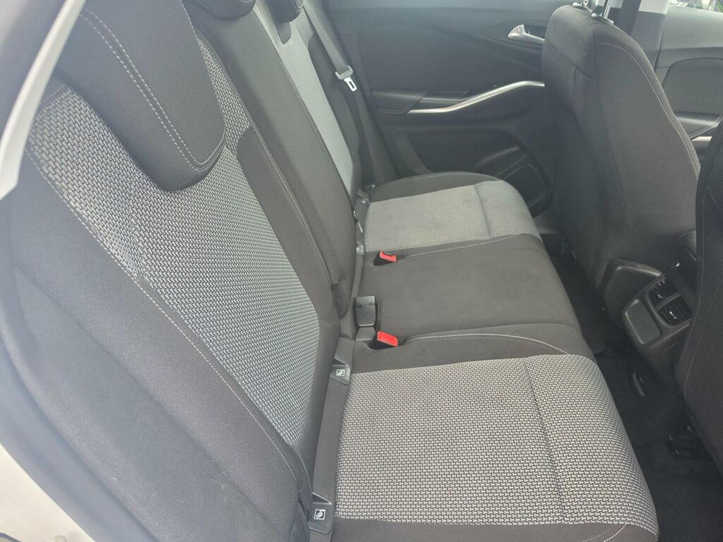 Vauxhall Grandland X White #13