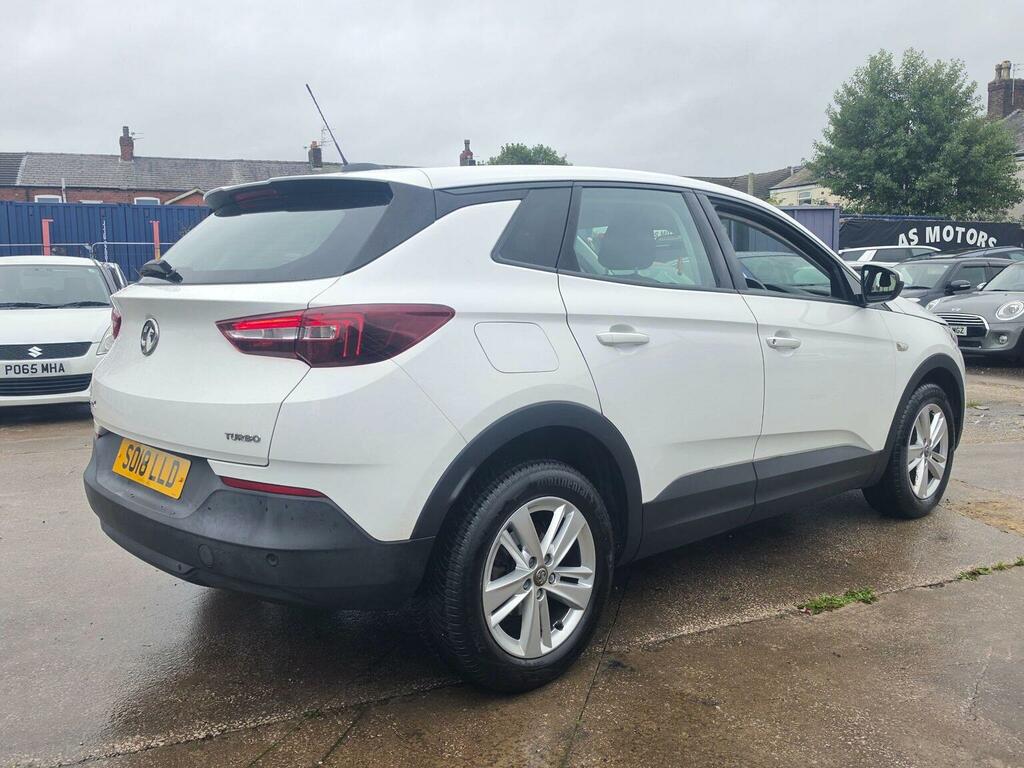 Vauxhall Grandland X White #7
