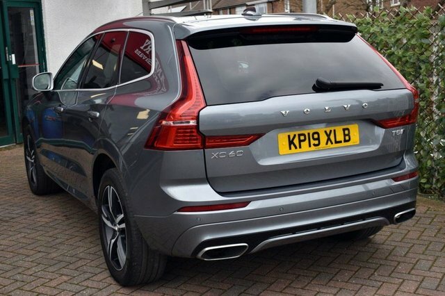Volvo XC60 2019 2.0 T5 R-design Awd 8-Speed 247 B Grey #4