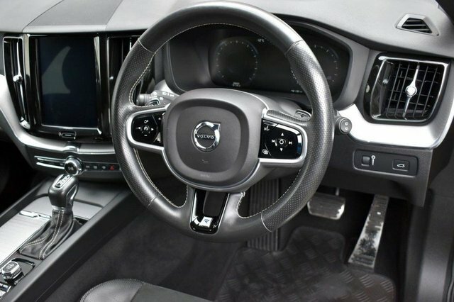 Volvo XC60  White #16