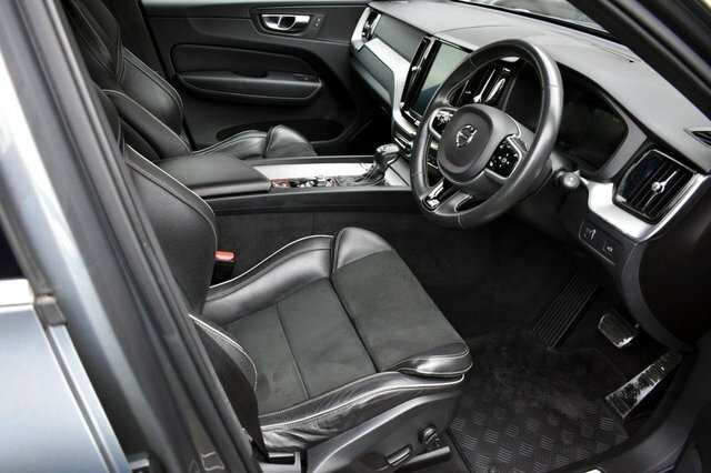 Volvo XC60  White #12