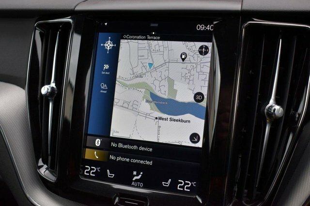 Volvo XC60  White #18