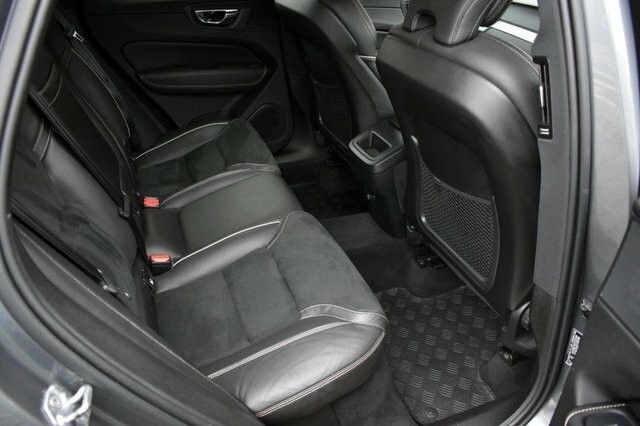 Volvo XC60  White #13