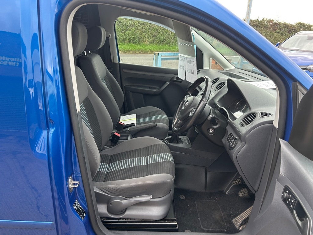 Volkswagen Caddy 1.6 Tdi Bluemotion 102Ps Van, No Vat Blue #5