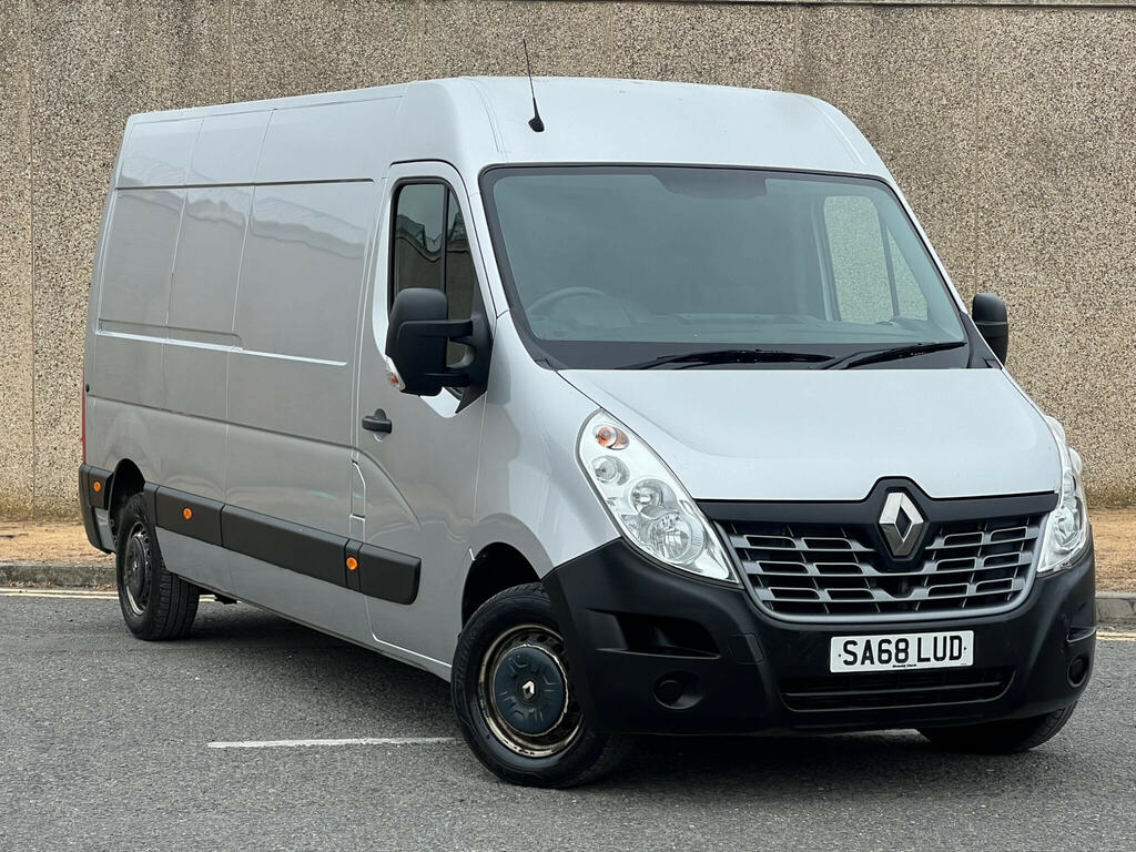 Renault Master 2.3 Dci 35 Business Fwd Lwb Medium Roof Euro 6 Grey