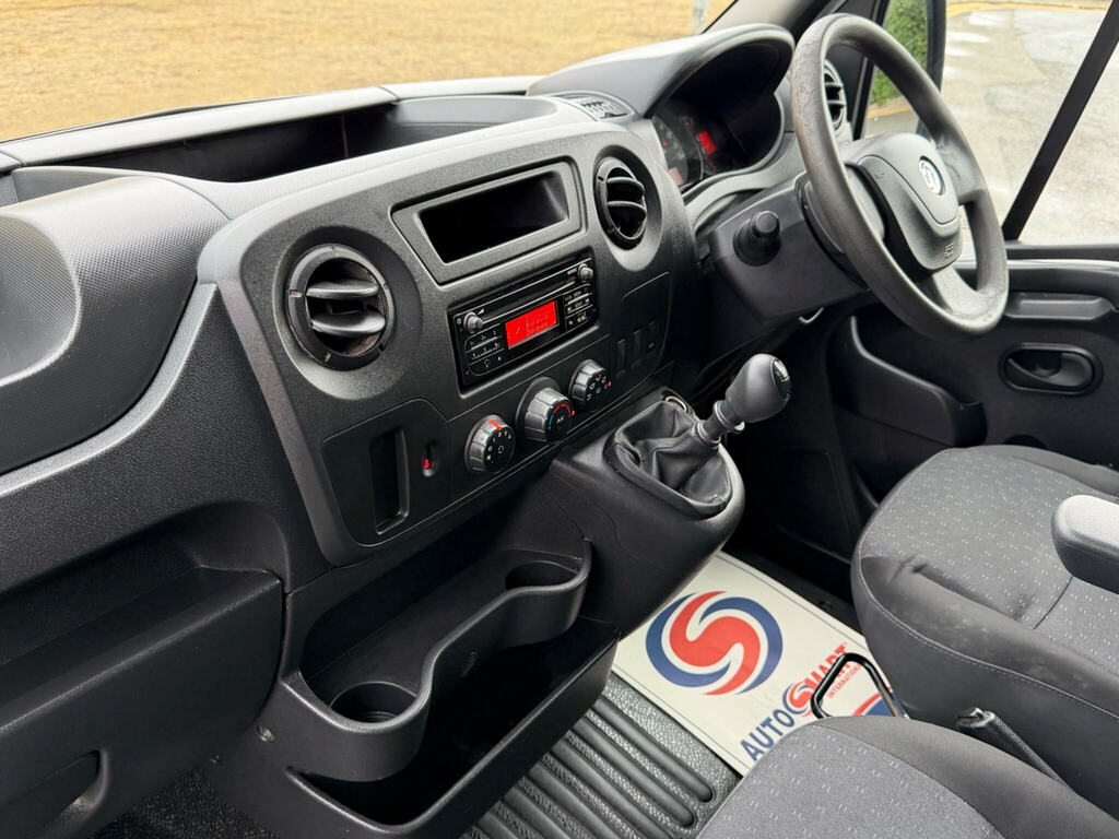 Vauxhall Movano 2.3L Null White #17