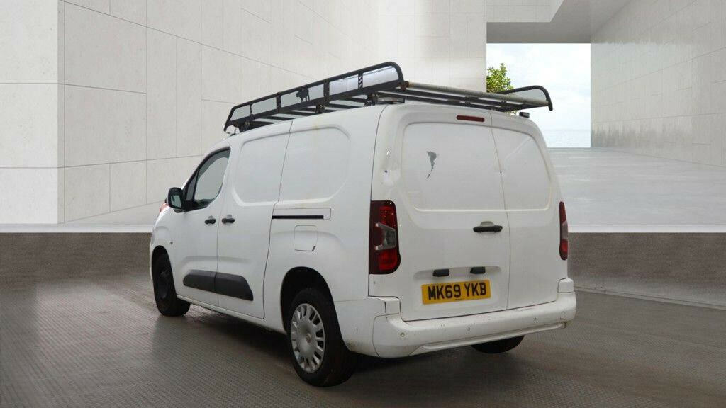 Vauxhall Combo 1.6 Turbo D 2300 Sportive L2 H1 Euro 6 Ss White #3