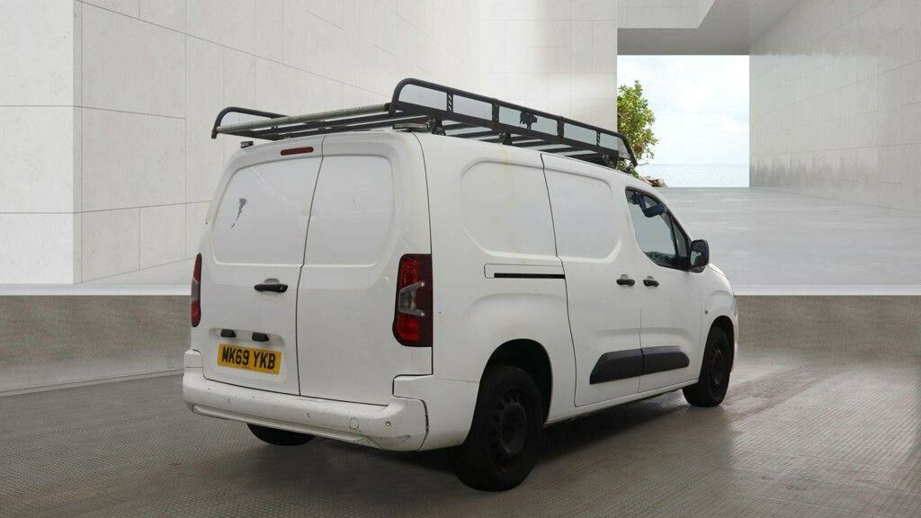 Vauxhall Combo 1.6 Turbo D 2300 Sportive L2 H1 Euro 6 Ss White #4