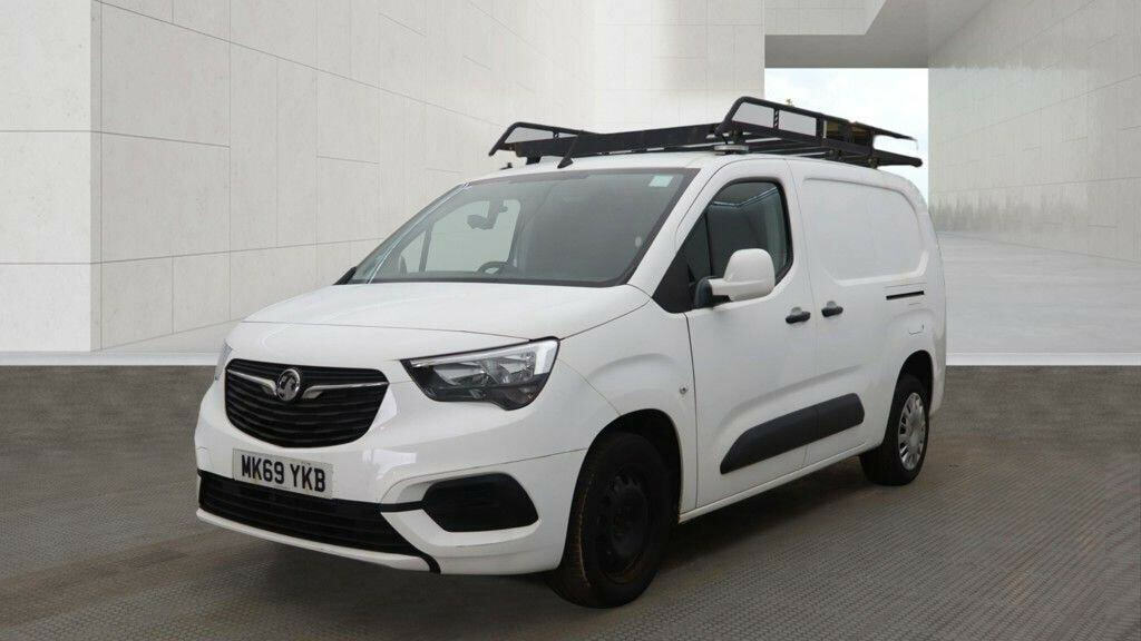 Vauxhall Combo 1.6 Turbo D 2300 Sportive L2 H1 Euro 6 Ss White #2