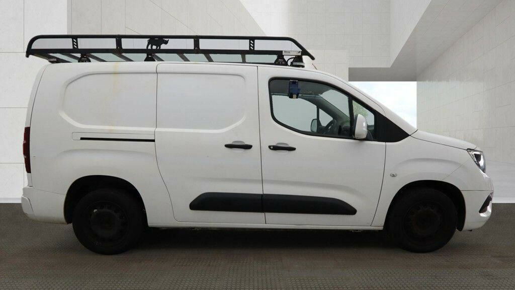 Vauxhall Combo 1.6 Turbo D 2300 Sportive L2 H1 Euro 6 Ss White #5
