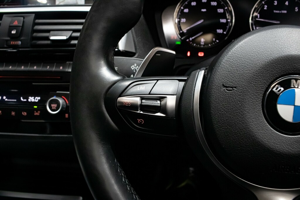 BMW 1 Series Shadow Edition Black #35