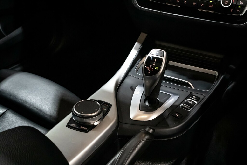 BMW 1 Series Shadow Edition Black #25