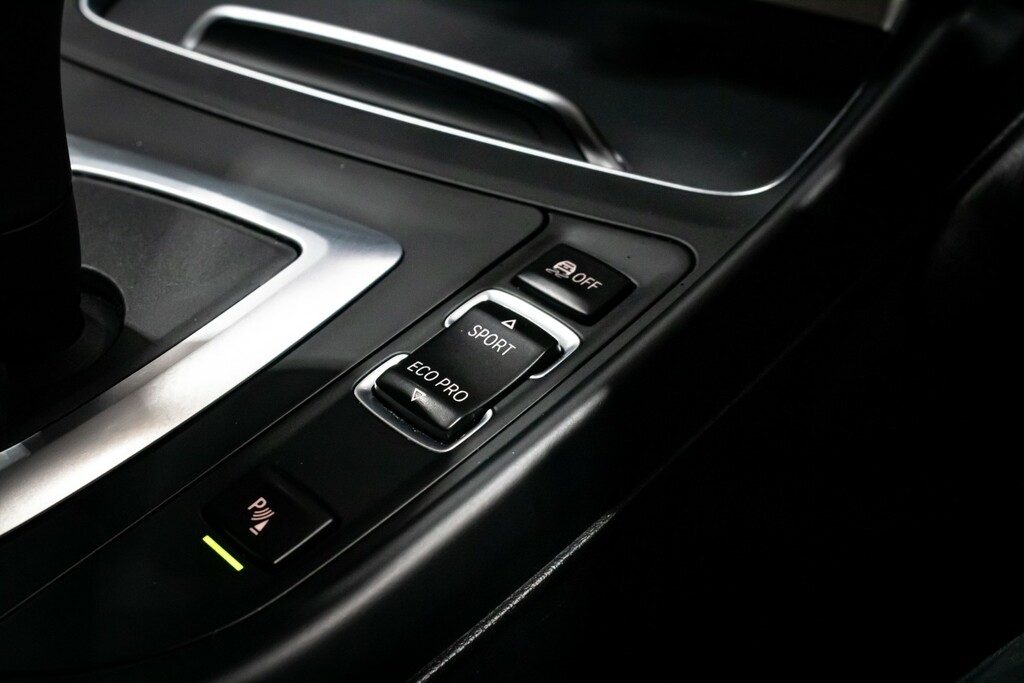 BMW 1 Series Shadow Edition Black #33