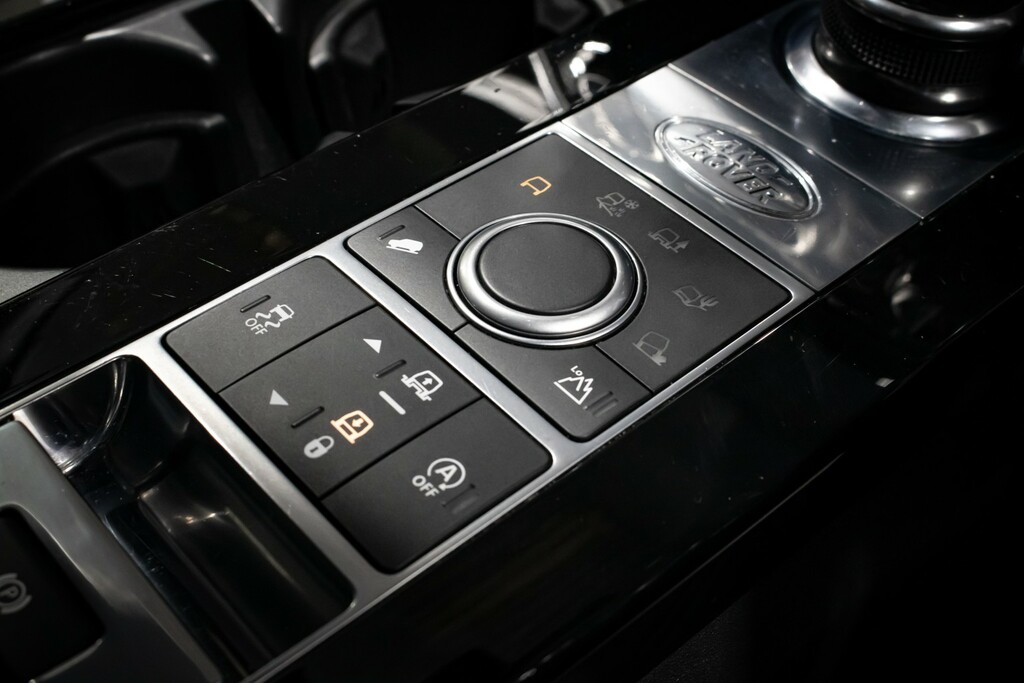 Land Rover Discovery 3 .0 Sd V6 Black #30
