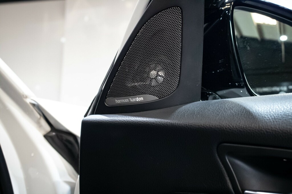 BMW 1 Series  Black #16